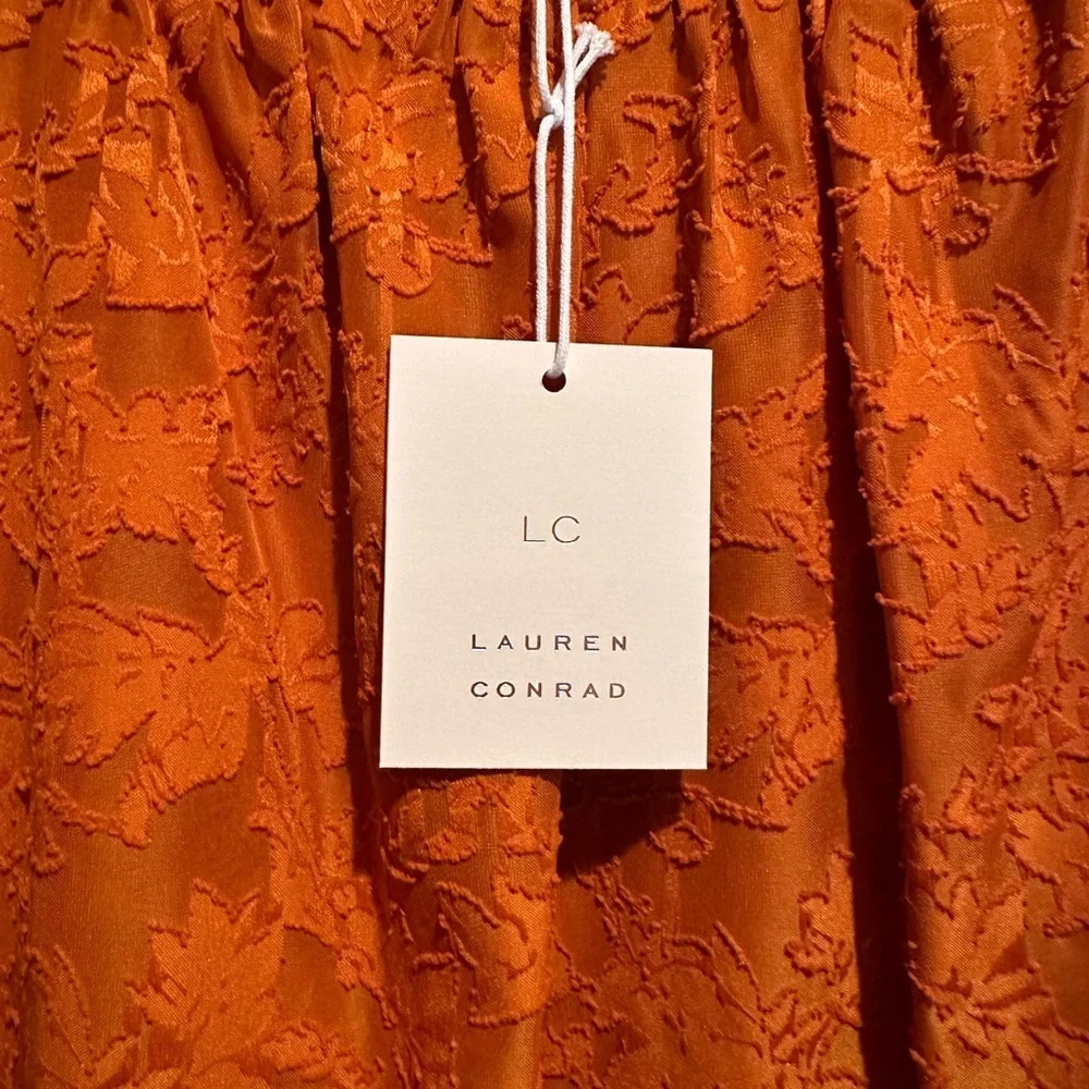 NWT LC Lauren Conrad Burnt Orange Floral Blouse Size Medium Boat Neck - Picture 3 of 15